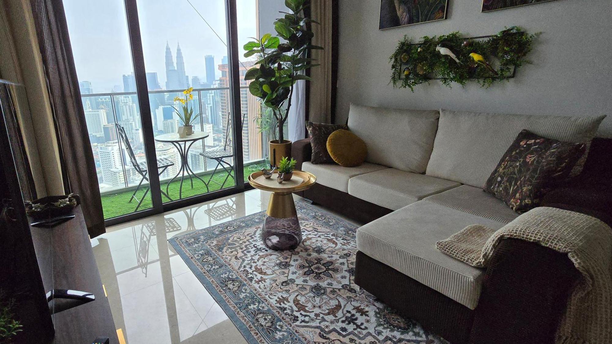 Apartment The Birdseye View Facing Klcc With Gorgeous Pools Kuala Lumpur