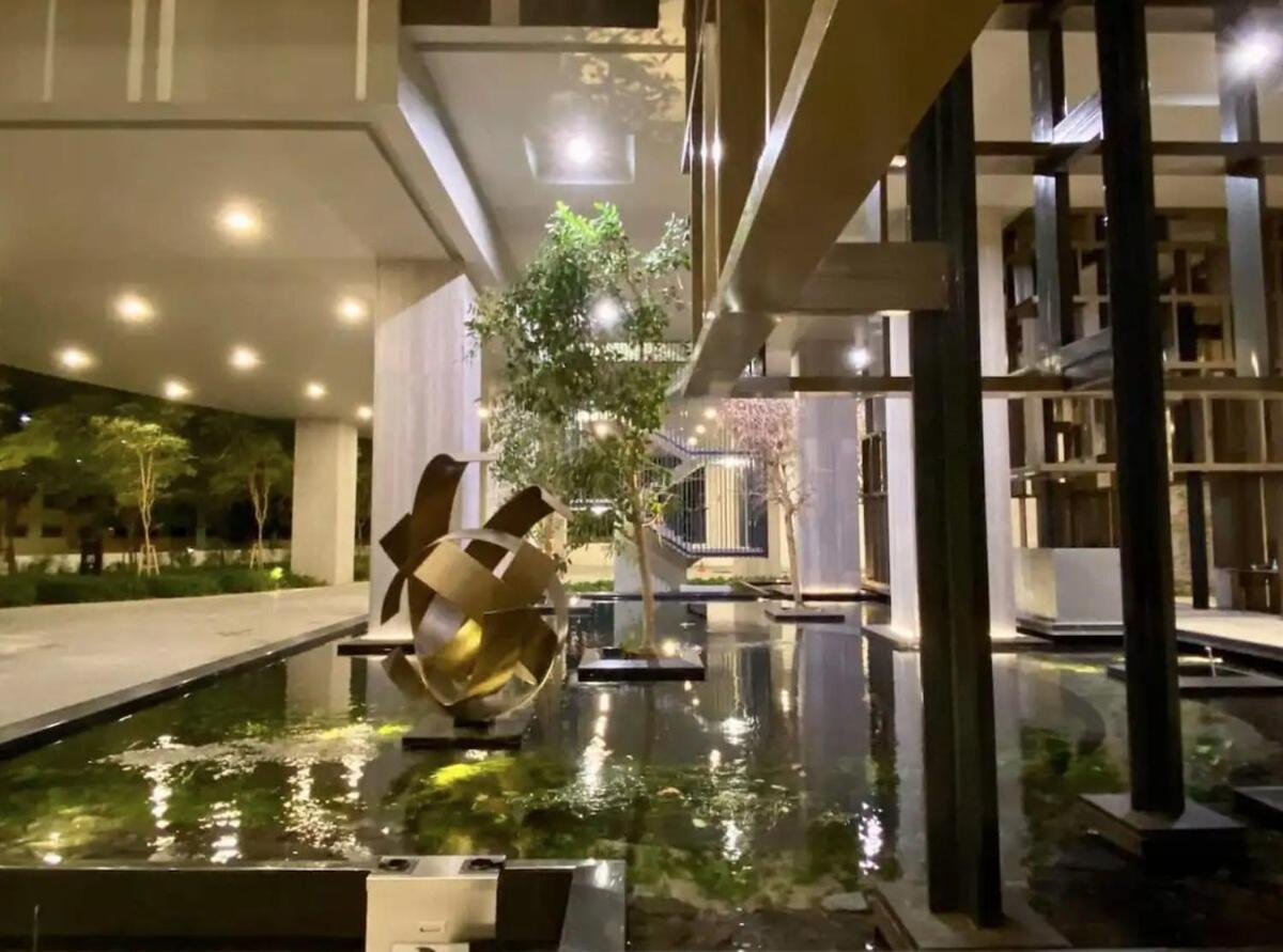 Apartment The Birdseye View Facing Klcc With Gorgeous Pools